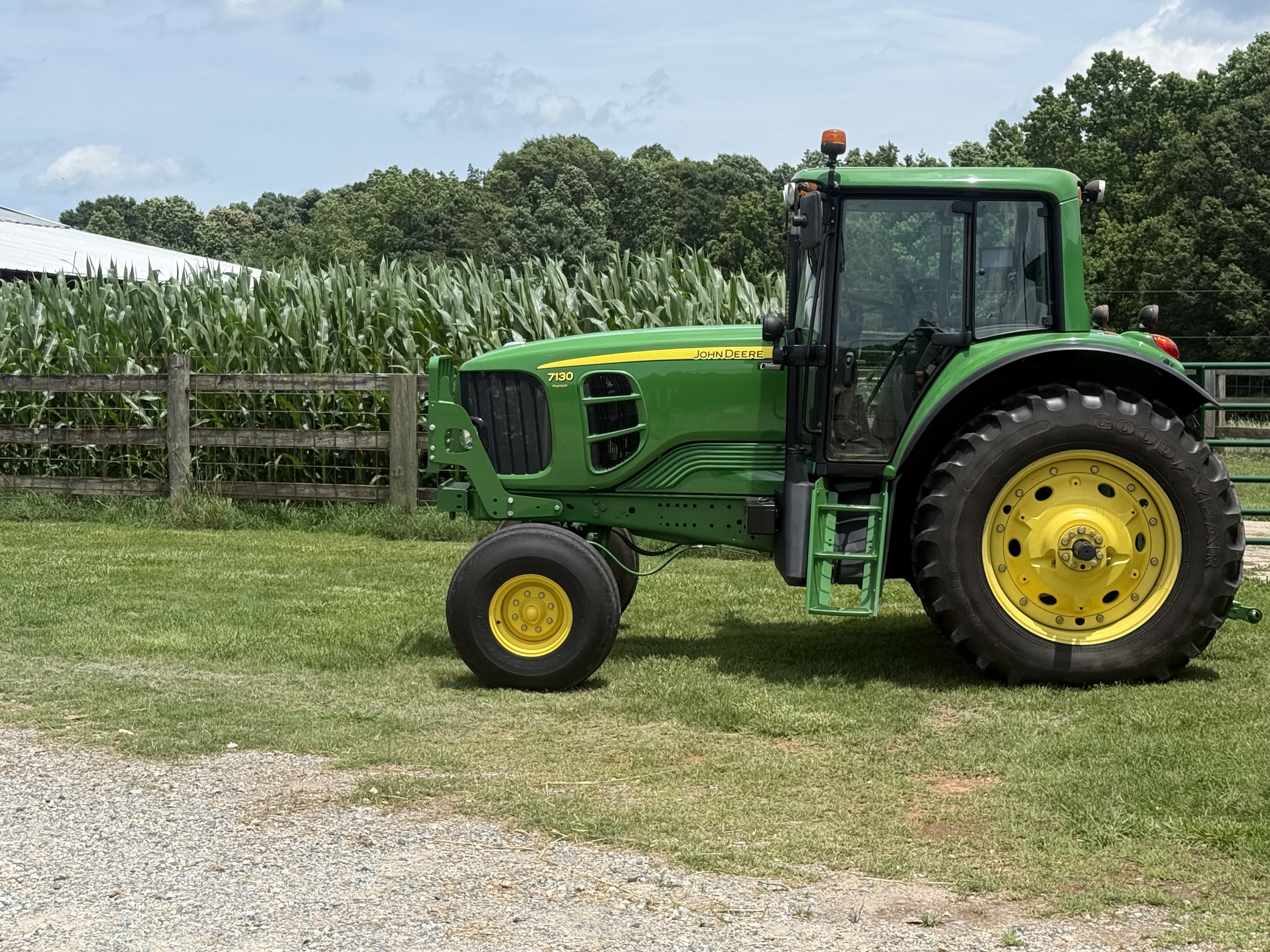 Lee Clinton 2008 John Deere 7130 Premium Lee Clinton 2008 John Deere 7130 Premium